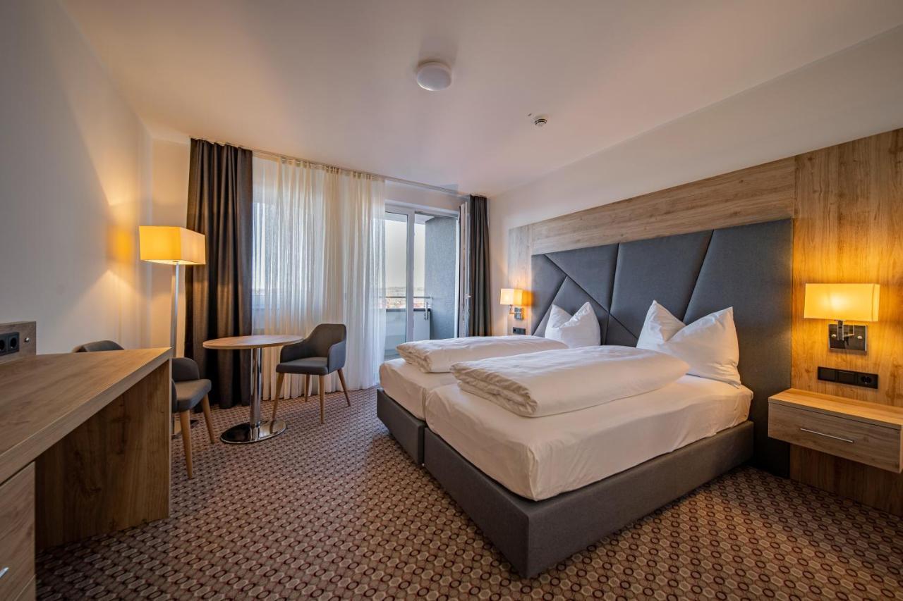 קאסל Ee Hotel מראה חיצוני תמונה